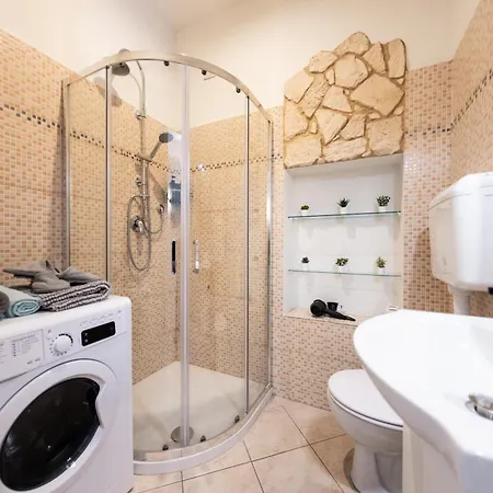 Apartmán Fondazione Prada - - 350m From The Metro Wi-fi *